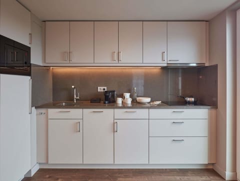 Apartment, 1 Bedroom | Hypo-allergenic bedding, in-room safe, desk, laptop workspace