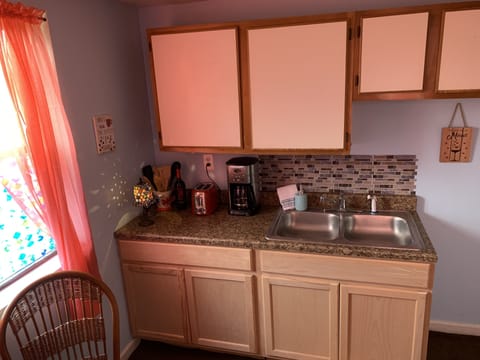 Studio | Private kitchen | Fridge, oven, toaster