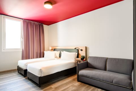 Superior Double or Twin Room | Premium bedding, down comforters, desk, soundproofing