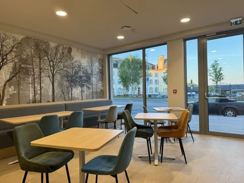 Daily buffet breakfast (EUR 12 per person)