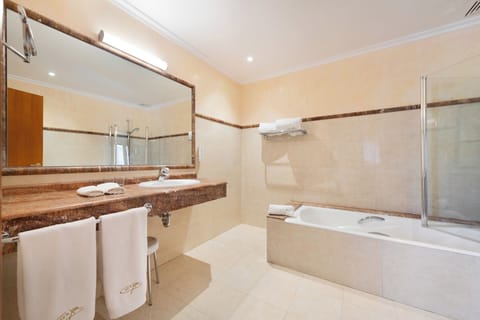 Premium Double Room | Bathroom | Combined shower/tub, deep soaking tub, free toiletries, hair dryer