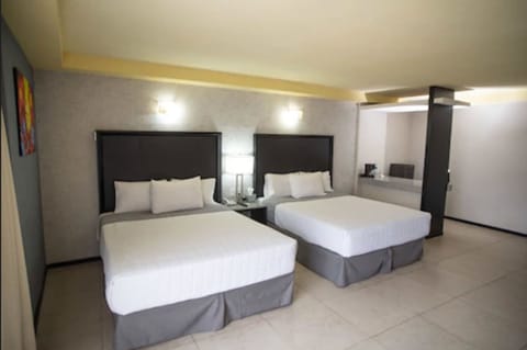 Double Room | Premium bedding, in-room safe, free WiFi, bed sheets