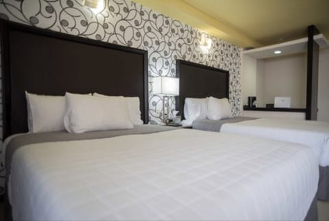 Double Room | Premium bedding, in-room safe, free WiFi, bed sheets