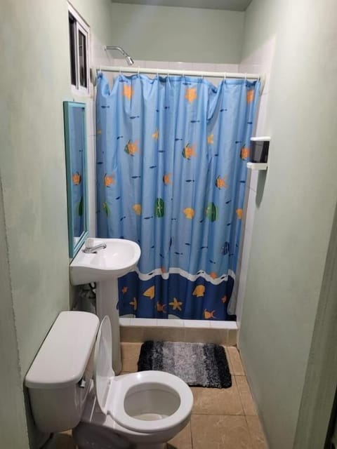 Comfort Double Room | Bathroom | Shower, towels