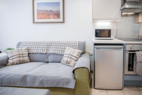 32-inch Smart TV with cable channels