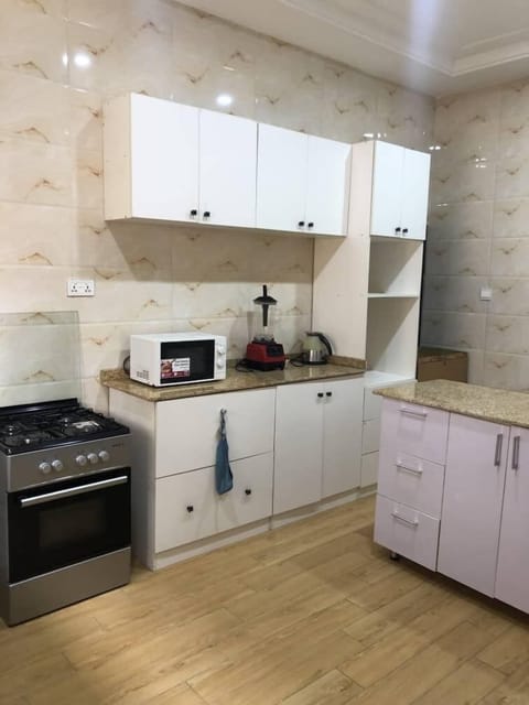 Family Apartment | Private kitchen | Fridge, microwave, oven, dishwasher