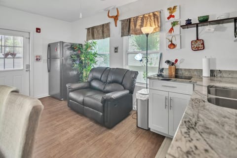 Condo, 1 Bedroom