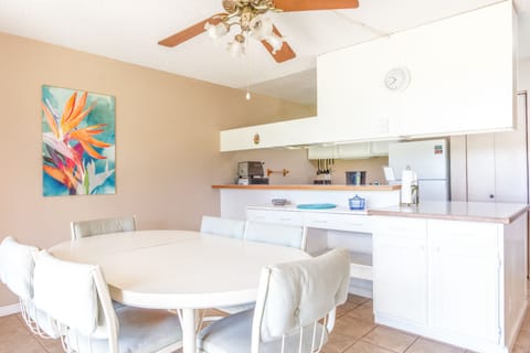 Condo, 2 Bedrooms | Private kitchen