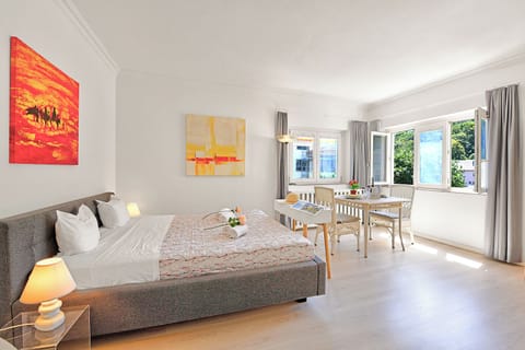 Family Studio (Casa di Tino) | Free WiFi, bed sheets