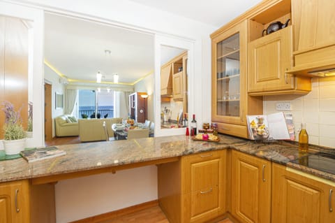 Apartment, 3 Bedrooms, Sea View | Private kitchen | Full-size fridge, microwave, oven, stovetop