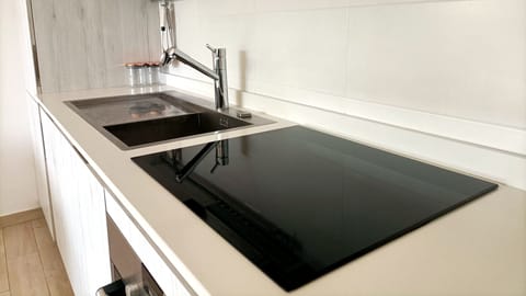 Apartment (1 Bedroom) | Private kitchen | Microwave, oven, coffee grinder