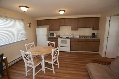 Apartment, 1 Bedroom, Non Smoking | Private kitchen