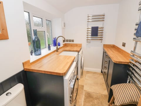 Fridge, dishwasher, electric kettle, toaster