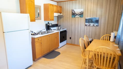 OS McCune (200) | Private kitchen | Microwave, coffee/tea maker