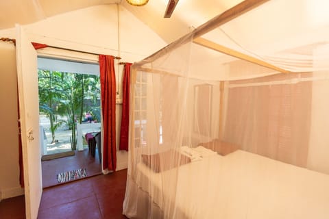 Double Room | Free WiFi, bed sheets