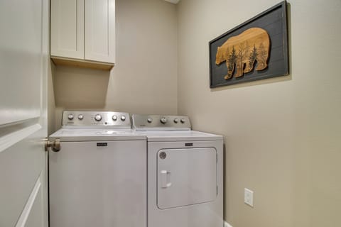 Apartment (1 Bedroom) | Interior