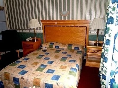 In-room safe, desk, free cribs/infant beds, free WiFi