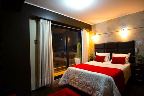 Premium Room | Desk, laptop workspace, free WiFi, bed sheets