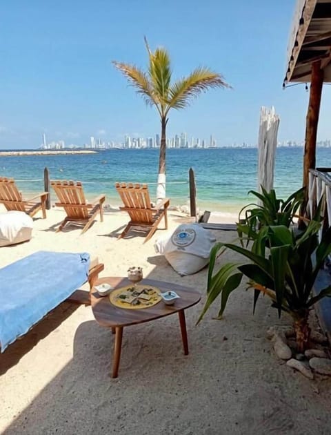 Beach nearby, white sand, beach bar