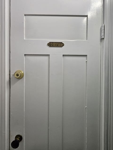 Traditional Room | Bathroom | Shower, free toiletries, towels, soap