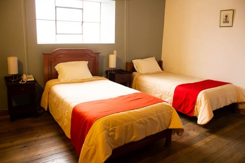 Basic Double Room, Multiple Beds | Laptop workspace, free WiFi, bed sheets