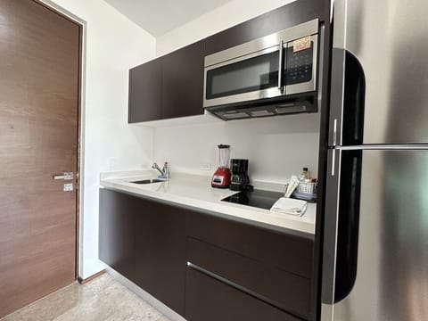 Family Studio | Private kitchenette