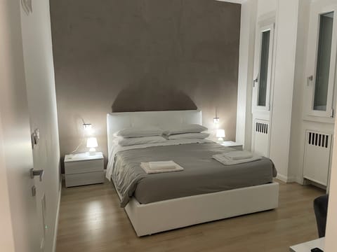 Business Room | Individually decorated, free WiFi, bed sheets