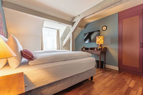 Maisonette Apartment Big | Hypo-allergenic bedding, down comforters, minibar, in-room safe