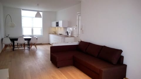Apartment, 1 Bedroom, Smoking, Balcony | Interior