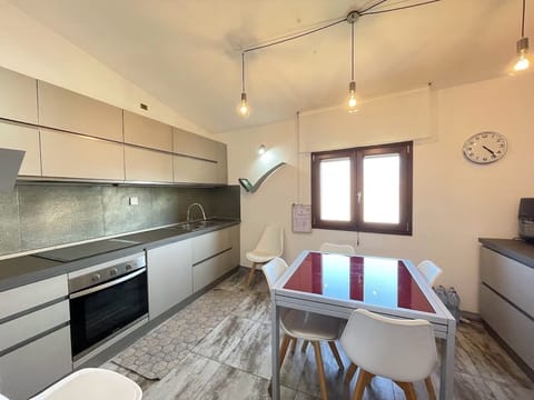 Comfort House | Private kitchen | Highchair