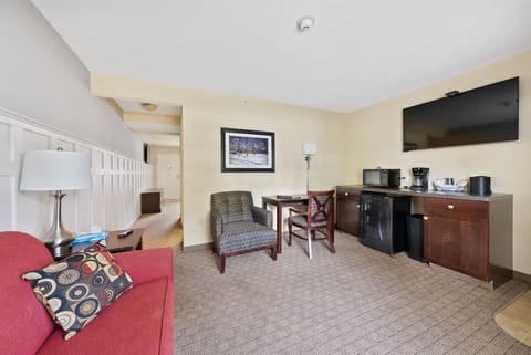 Standard Suite, 1 King Bed with Sofa bed | Free WiFi, bed sheets