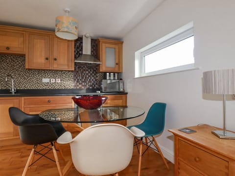 Fridge, electric kettle, toaster, cookware/dishes/utensils