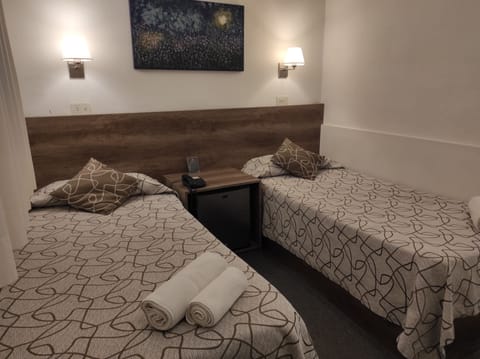 Economy Twin Room | Free WiFi, bed sheets