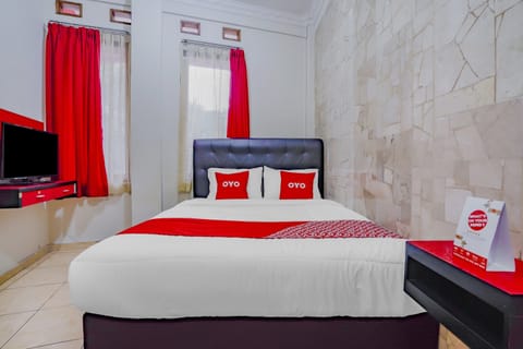 Deluxe Double Room | Free WiFi, bed sheets