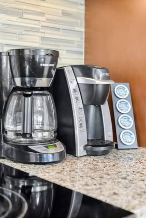 Comfort Apartment | Coffee and/or coffee maker