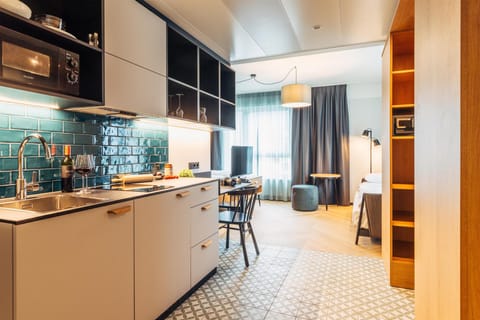 Down comforters, in-room safe, blackout drapes, soundproofing