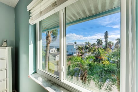 Condo, Multiple Beds (Anna Maria Island Beach Palms 8B) | Interior