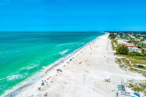 Condo, Multiple Beds (Anna Maria Island Sunshine Kiss Villa) | Beach | Beach nearby, white sand