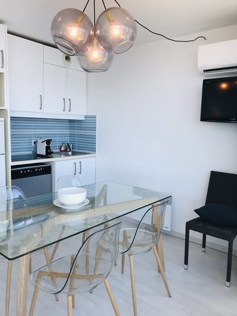 Panoramic Penthouse, Multiple Beds, Pool Access, Sea View (212) | Private kitchen | Full-size fridge, microwave, dishwasher, electric kettle