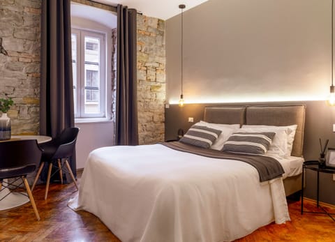 Comfort Room | 1 bedroom, Egyptian cotton sheets, premium bedding, desk