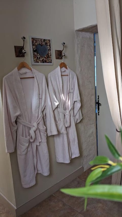 Superior Suite, Ensuite, Garden View (Charmante) | Premium bedding, individually decorated, individually furnished