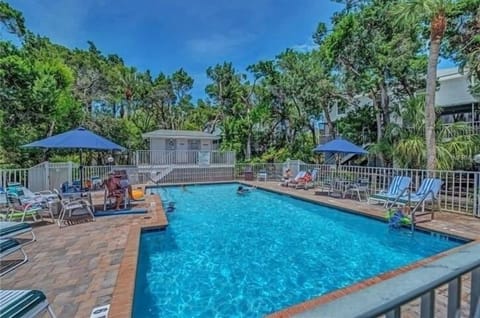 House, 3 Bedrooms | Pool