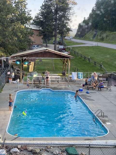 Seasonal outdoor pool, sun loungers