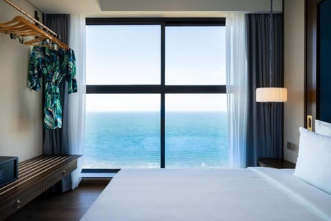 Family Suite, 2 Bedrooms, Beach View, Sea Facing | Egyptian cotton sheets, premium bedding, down comforters