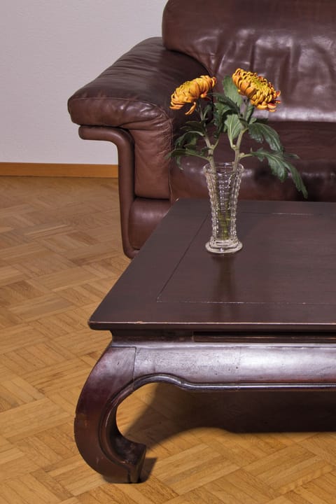 Quadruple Room with Shared Bathroom | Living area | 43-inch TV with cable channels