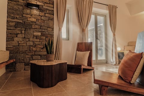 Family Room, 2 Bedrooms | Hypo-allergenic bedding, free minibar, in-room safe, desk