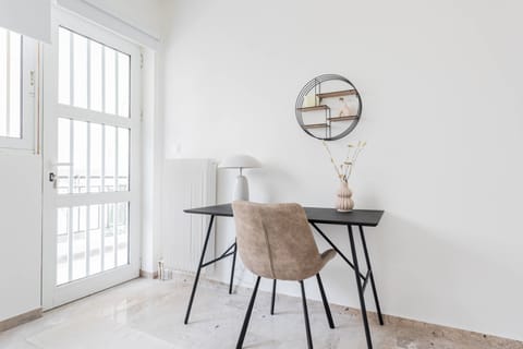 3 bedrooms, blackout drapes, iron/ironing board, free WiFi