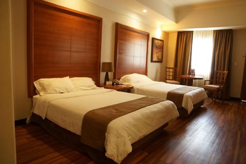 Double Room | Minibar, in-room safe, desk, free WiFi