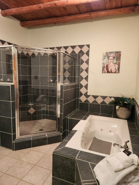 Deluxe Suite, Ensuite, Mountain View (Frida Casita) | Bathroom