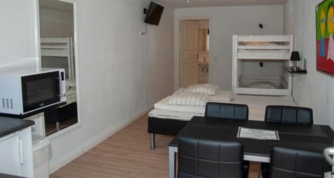 Family Quadruple Room | Individually furnished, free WiFi, bed sheets